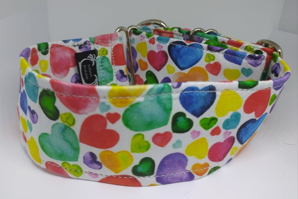 COLLAR  CORAZONES COLORES